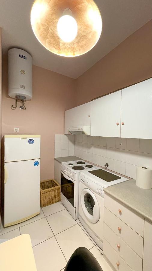 Vanilla - Happyhostgr - Downtown Apartment Golos Dış mekan fotoğraf